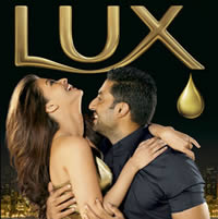 Bollywood koppel in romantische Lux reclame
