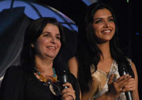 Bollywood - Farah Khan vraagt Deepika om vergiffenis