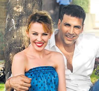 Bollywood : Kylie Minogue met Akshay in Mumbai