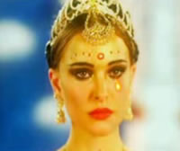 Natalie Portman in 'Bollywood' clipje